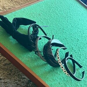 Stylish Black and White Headbands (7) Set